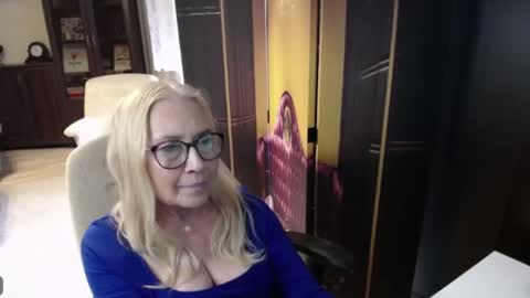 Snapshot of desiresofia chatting on 07.06.26 S O F I A online show from 07.06.26