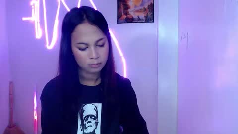 Snapshot of dess_morena chatting on 06.04.26 Dess online show from 06.04.26