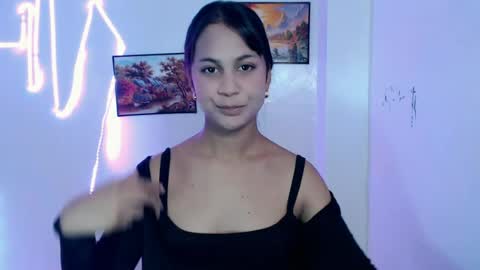 Snapshot of dess_morena chatting on 06.30.26 Dess online show from 06.30.26