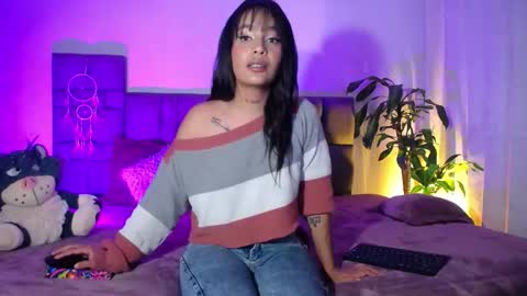 Independent model online show from 09.26.25