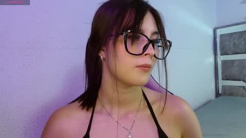 Snapshot of destinya_ chatting on 05.06.26 destinya_ online show from 05.06.26