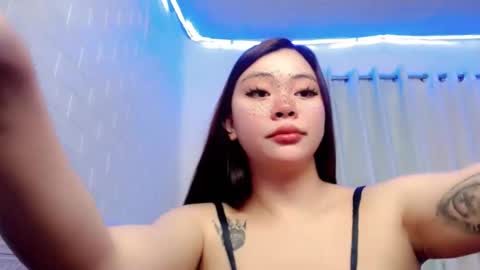 ROXIE  online show from 02.11.25