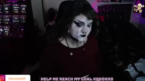 Snapshot of destroyall420 chatting on 11.08.25 Lola Bdsm and fries online show from 11.08.25