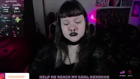 Snapshot of destroyall420 chatting on 11.21.25 Lola Bdsm and fries online show from 11.21.25