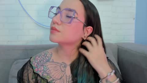 Snapshot of deva_blue chatting on 02.07.25 Deva Blue online show from 02.07.25