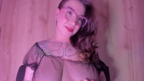 Snapshot of deva_blue chatting on 09.09.25 Deva Blue online show from 09.09.25