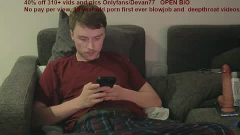 Snapshot of devantheplug chatting on 06.29.26 Devan online show from 06.29.26