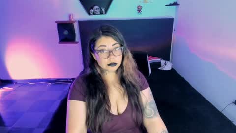 Snapshot of devilfox29 chatting on 01.09.25 L I NA online show from 01.09.25