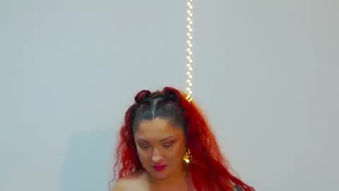 Snapshot of devilishpuss chatting on 02.11.25 AlexaMills online show from 02.11.25