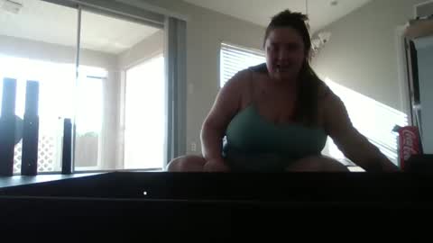 Snapshot of devilsdani chatting on 02.28.25 Dani online show from 02.28.25