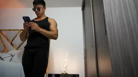 Devin Hunter online show from 03.03.25