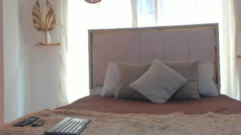 Snapshot of dhalya_roses chatting on 06.13.26 dhalya online show from 06.13.26