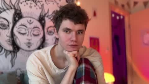 Snapshot of di_n_alex chatting on 12.29.24 Di Alex online show from 12.29.24