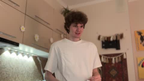 Snapshot of di_n_alex chatting on 03.09.25 Di Alex online show from 03.09.25