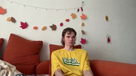 Snapshot of di_n_alex chatting on 10.25.25 Di Alex online show from 10.25.25