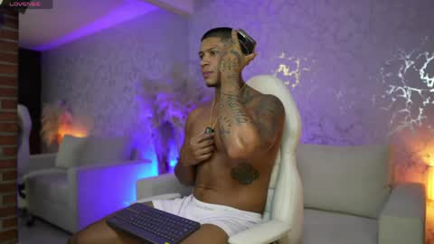 Snapshot of diagostone chatting on 05.28.26 Diego online show from 05.28.26