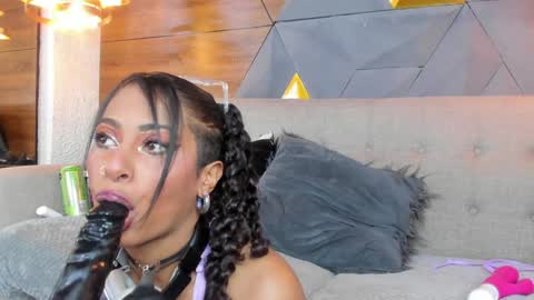 Camila and Megan online show from 02.01.25