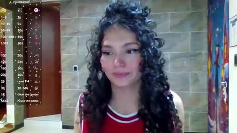 Snapshot of diamond_curls05 chatting on 07.30.26 DiamondCurls online show from 07.30.26