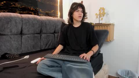 Snapshot of diamond_twink chatting on 03.20.26 diamond_twink online show from 03.20.26