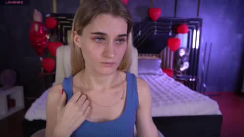 Snapshot of diamondnina chatting on 02.24.26 DiamondNina online show from 02.24.26