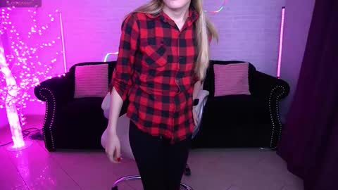 Snapshot of diamondnina chatting on 02.28.26 DiamondNina online show from 02.28.26