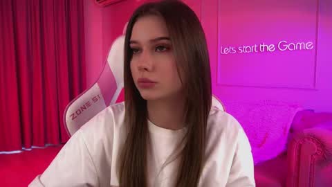 Snapshot of dianabecker chatting on 04.25.26 Diana online show from 04.25.26
