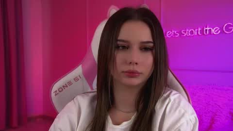 Snapshot of dianabecker chatting on 04.25.26 Diana online show from 04.25.26