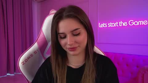 Snapshot of dianabecker chatting on 05.16.26 Diana online show from 05.16.26