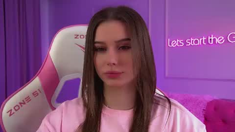 Snapshot of dianabecker chatting on 06.27.26 Diana online show from 06.27.26