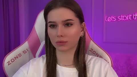Snapshot of dianabecker chatting on 07.04.26 Diana online show from 07.04.26