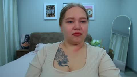 Snapshot of dianakristol chatting on 05.10.26 Diana online show from 05.10.26
