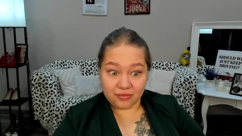 Snapshot of dianakristol chatting on 05.16.26 Diana online show from 05.16.26