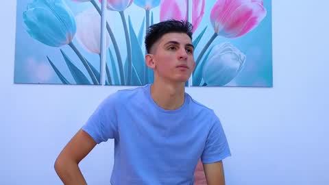 Snapshot of dianayleo chatting on 03.07.25 Ana Leo online show from 03.07.25