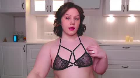 Snapshot of diarissa chatting on 01.05.25 Diana online show from 01.05.25