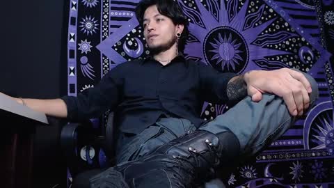 DICAPRIO online show from 01.16.25