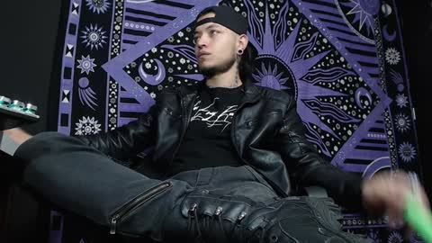 DICAPRIO online show from 02.06.25