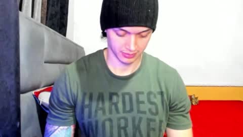 Snapshot of dick_demon_1 chatting on 02.01.25 jhon online show from 02.01.25