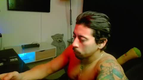 Snapshot of dickdamian_ chatting on 02.10.25 Damin online show from 02.10.25