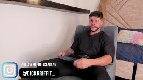 Snapshot of dickgriffith chatting on 01.17.25 Dick Griffith online show from 01.17.25