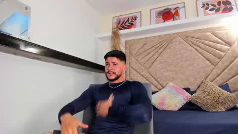 Snapshot of dickgriffith chatting on 01.21.25 Dick Griffith online show from 01.21.25