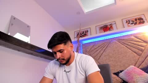 Snapshot of dickgriffith chatting on 01.25.25 Dick Griffith online show from 01.25.25