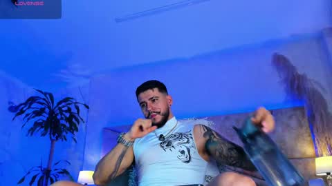 Snapshot of dickgriffith chatting on 10.09.25 Dick Griffith online show from 10.09.25