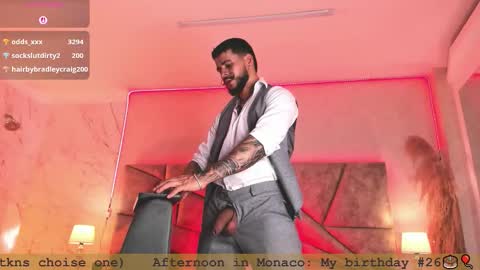 Snapshot of dickgriffith chatting on 11.29.25 Dick Griffith online show from 11.29.25