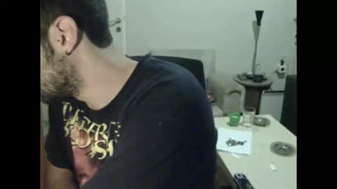 Snapshot of dickus_biggus chatting on 12.01.25 dickus_biggus online show from 12.01.25