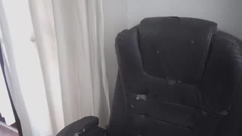 Snapshot of dicristalino chatting on 02.21.26 Cristian Dipolino online show from 02.21.26