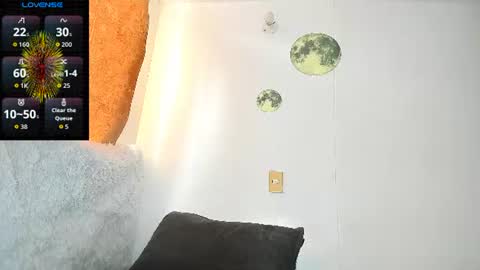 Snapshot of diego__cruz chatting on 06.17.26 Diego online show from 06.17.26