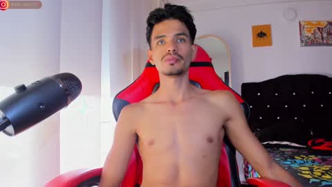 Snapshot of diego_latino chatting on 12.12.24 Diego lat online show from 12.12.24