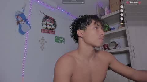 Snapshot of diegsz_ chatting on 01.06.25 diego online show from 01.06.25