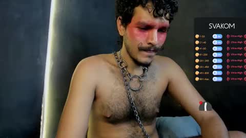 Snapshot of diemond_latinx98 chatting on 11.25.25 diemond_latinx98 online show from 11.25.25