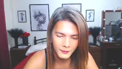 Dennesse online show from 12.15.25